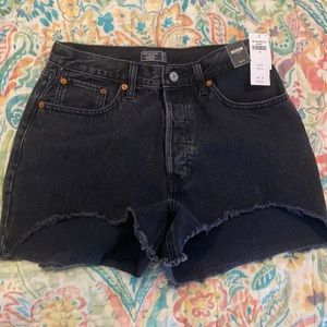 NWT Abercrombie Women’s High Rise Short Size 28/6